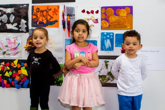Children take art class